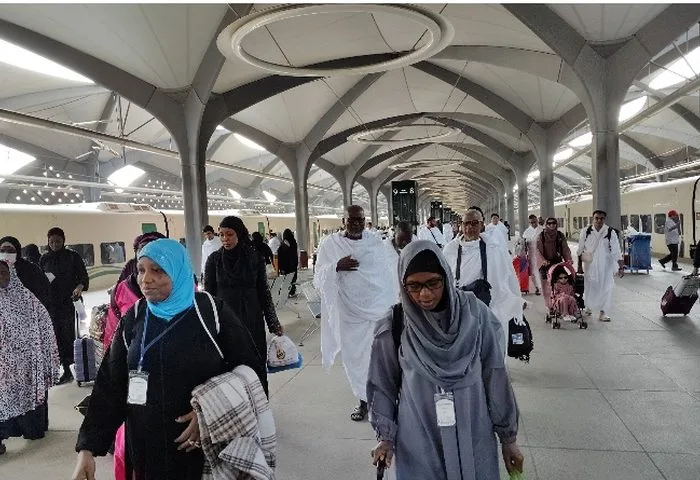HHR train station group